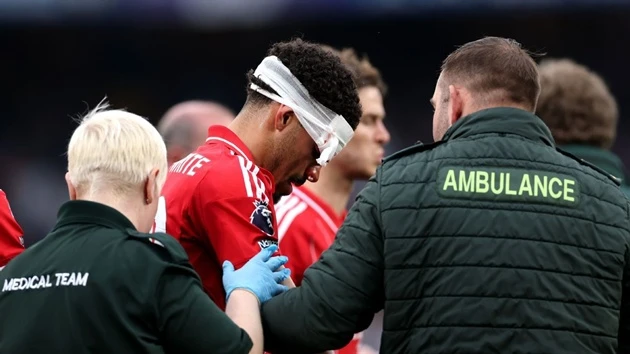 Gibbs-White có thể đấu Aston Villa bất chấp chấn thương vùng đầu