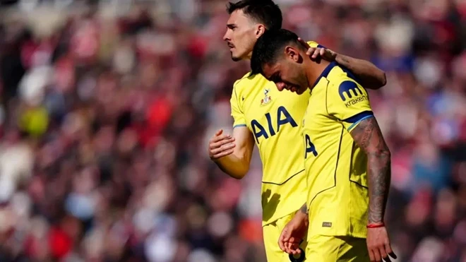 Giọt nước mắt của Romero có thể tóm tắt mùa giải của Tottenham Giọt nước mắt của Romero có thể tóm tắt mùa giải của Tottenham
