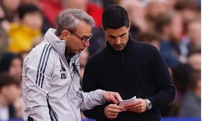 Giữ chân Mikel Arteta là ưu tiên sống còn của Arsenal Giữ chân Mikel Arteta là ưu tiên sống còn của Arsenal