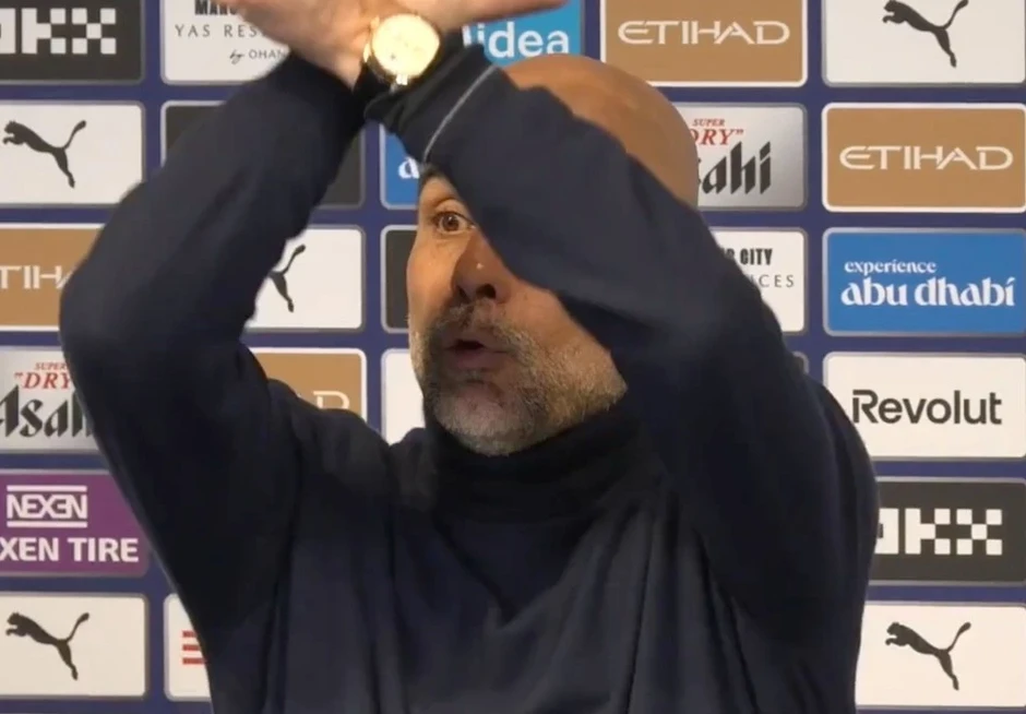 Guardiola bỏ chạy khỏi phòng họp báo