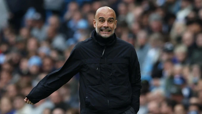 Guardiola gây sốt với màn 'cầu cứu' sau chiến thắng của Man City Guardiola gây sốt với màn 'cầu cứu' sau chiến thắng của Man City