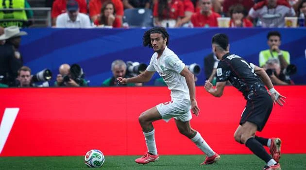 Guimaraes hay Bouaddi sẽ nâng tầm tuyến giữa Arsenal? Guimaraes hay Bouaddi sẽ nâng tầm tuyến giữa Arsenal?