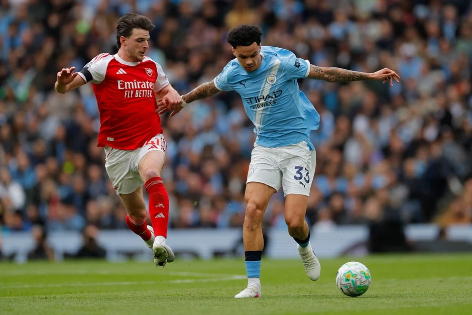 Hạ Arsenal, O'Reilly quyết cùng Man City xưng vương Hạ Arsenal, O'Reilly quyết cùng Man City xưng vương