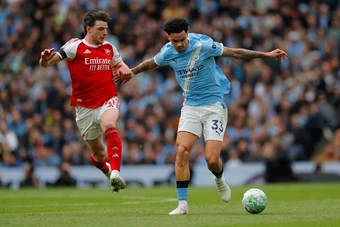Hạ Arsenal, O'Reilly quyết cùng Man City xưng vương