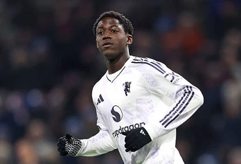 Hàng thủ Man Utd là chìa khóa thực sự giải phóng Kobbie Mainoo