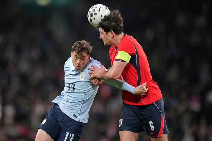 Harry Maguire: 'Tôi là trung vệ giỏi nhất ở cả hai vòng cấm' Harry Maguire: 'Tôi là trung vệ giỏi nhất ở cả hai vòng cấm'