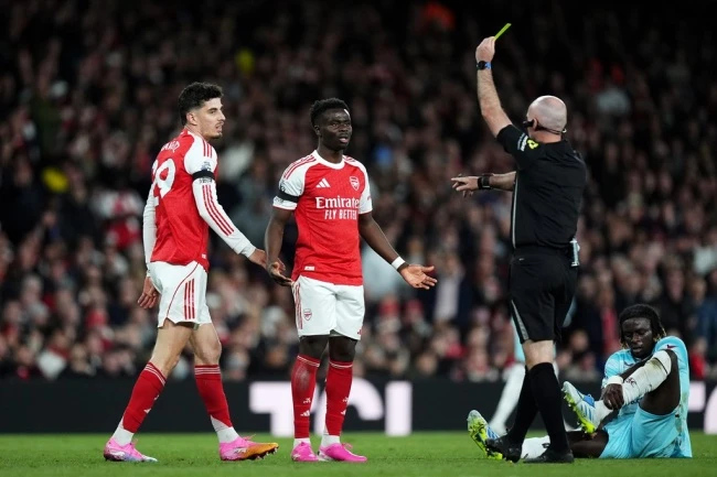 Havertz sắm vai người hùng, Arsenal tạo khoảng cách 5 điểm với Man City Havertz sắm vai người hùng, Arsenal tạo khoảng cách 5 điểm với Man City