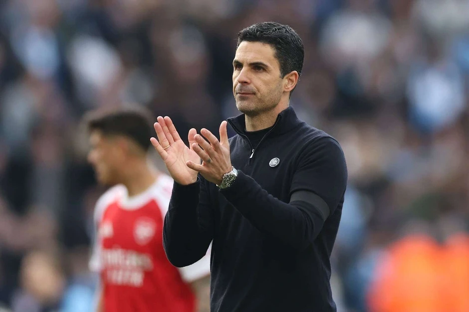 HLV Arteta: "Arsenal vẫn tự tin vô địch Ngoại hạng Anh" HLV Arteta: "Arsenal vẫn tự tin vô địch Ngoại hạng Anh"