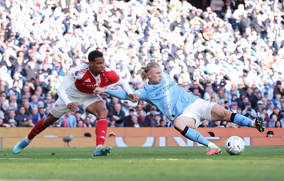 HLV Arteta: "Arsenal vẫn tự tin vô địch Ngoại hạng Anh" HLV Arteta: "Arsenal vẫn tự tin vô địch Ngoại hạng Anh"