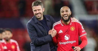 HLV Carrick: “Man Utd rất mong chờ trận derby với Man City”