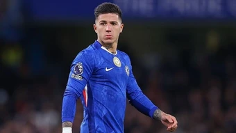 HLV Chelsea bác tin Enzo Fernandez gây chia rẽ trước trận gặp MU