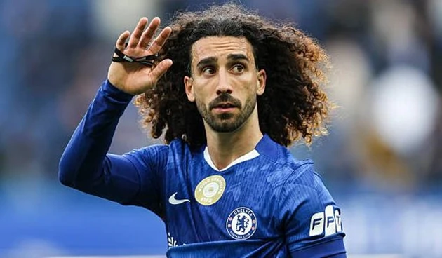 HLV Chelsea lý giải quyết định để Cucurella đá tiền đạo HLV Chelsea lý giải quyết định để Cucurella đá tiền đạo