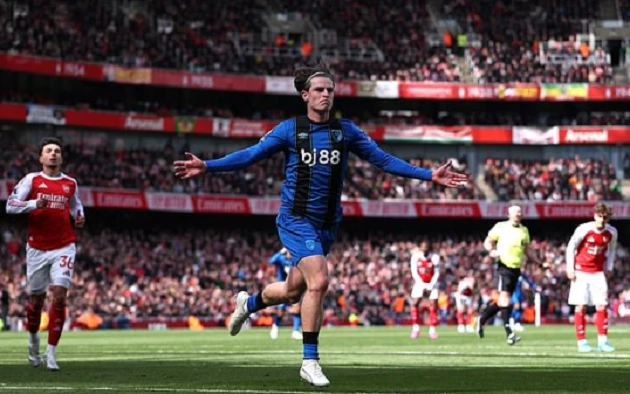 HLV Iraola tiết lộ vũ khí giúp Bournemouth hạ gục Arsenal HLV Iraola tiết lộ vũ khí giúp Bournemouth hạ gục Arsenal