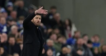 HLV Michael Carrick ca ngợi Sesko khi Man Utd thắng kịch tính Everton