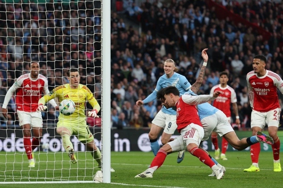 HLV Mikel Arteta bị chỉ trích khi Arsenal thua Man City HLV Mikel Arteta bị chỉ trích khi Arsenal thua Man City