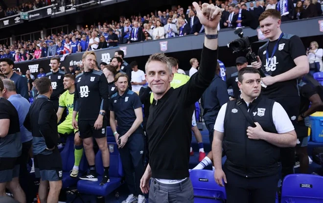 Ipswich thăng hạng, nhưng thử thách lớn nhất là giữ chân Kieran McKenna Ipswich thăng hạng, nhưng thử thách lớn nhất là giữ chân Kieran McKenna