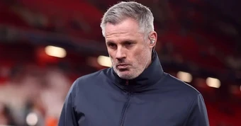 Jamie Carragher tiến cử HLV lý tưởng giúp trục vớt Chelsea