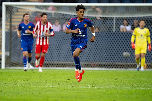 JJ Gabriel thể hiện ra sao trong ngày ra mắt Man Utd? JJ Gabriel thể hiện ra sao trong ngày ra mắt Man Utd?