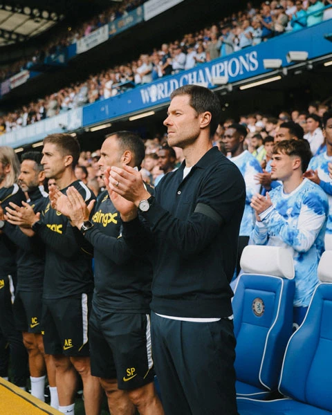 Joao Pedro và HLV Alonso cùng đi vào lịch sử Chelsea Joao Pedro và HLV Alonso cùng đi vào lịch sử Chelsea