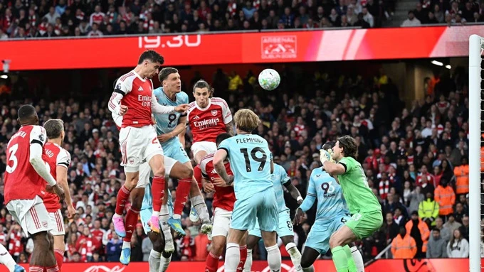 Kết quả Arsenal 1-0 Burnley: Pháo thủ chạm một tay vào chức vô địch Kết quả Arsenal 1-0 Burnley: Pháo thủ chạm một tay vào chức vô địch