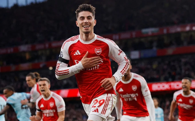 Kết quả Arsenal 1-0 Burnley: Pháo thủ chạm một tay vào chức vô địch Kết quả Arsenal 1-0 Burnley: Pháo thủ chạm một tay vào chức vô địch