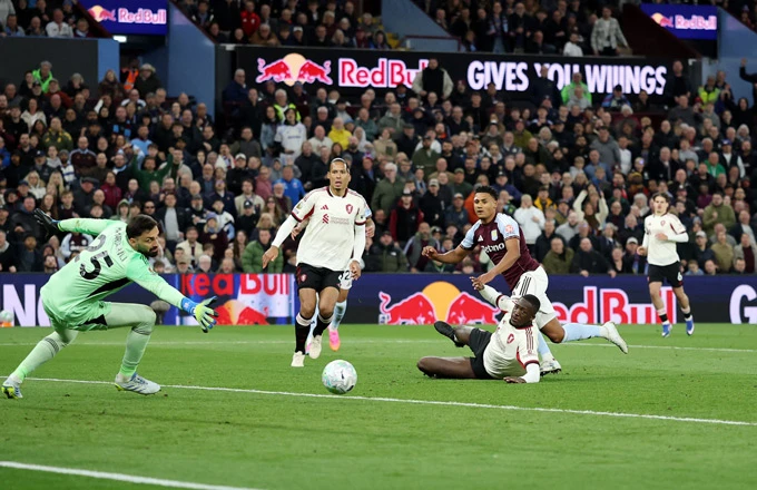Kết quả Aston Villa 4-2 Liverpool: Villa giành vé dự Champions League mùa tới Kết quả Aston Villa 4-2 Liverpool: Villa giành vé dự Champions League mùa tới