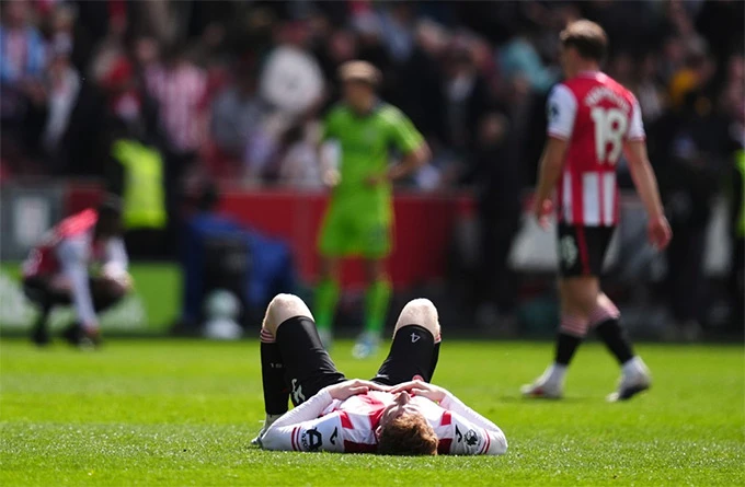 Kết quả Brentford 0-0 Fulham: Người hùng Bernd Leno Kết quả Brentford 0-0 Fulham: Người hùng Bernd Leno