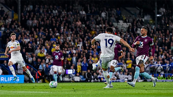 Kết quả Leeds 3-1 Burnley: Tiến sát mục tiêu trụ hạng Kết quả Leeds 3-1 Burnley: Tiến sát mục tiêu trụ hạng