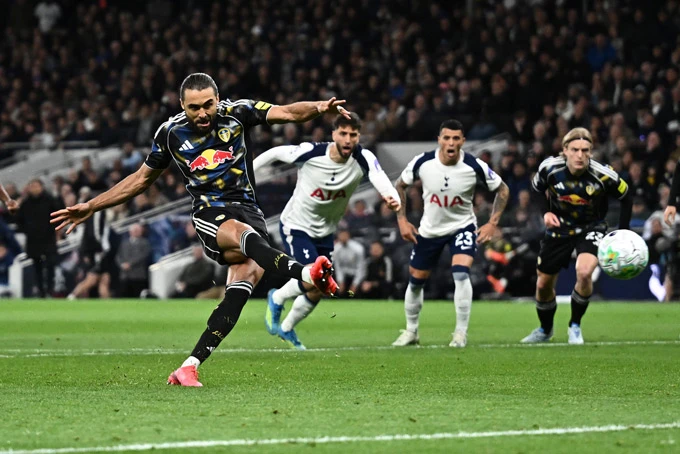 Kết quả Tottenham 1-1 Leeds: Spurs lại sáng cửa... rớt hạng Kết quả Tottenham 1-1 Leeds: Spurs lại sáng cửa... rớt hạng