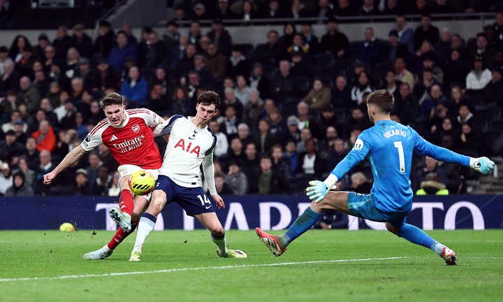 Kết quả Tottenham vs Arsenal: Eze, Gyokeres thay phiên tỏa sáng