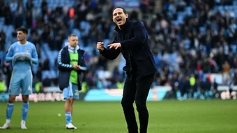 Kịch bản để Frank Lampard thăng hạng Ngoại hạng Anh ngay tuần này