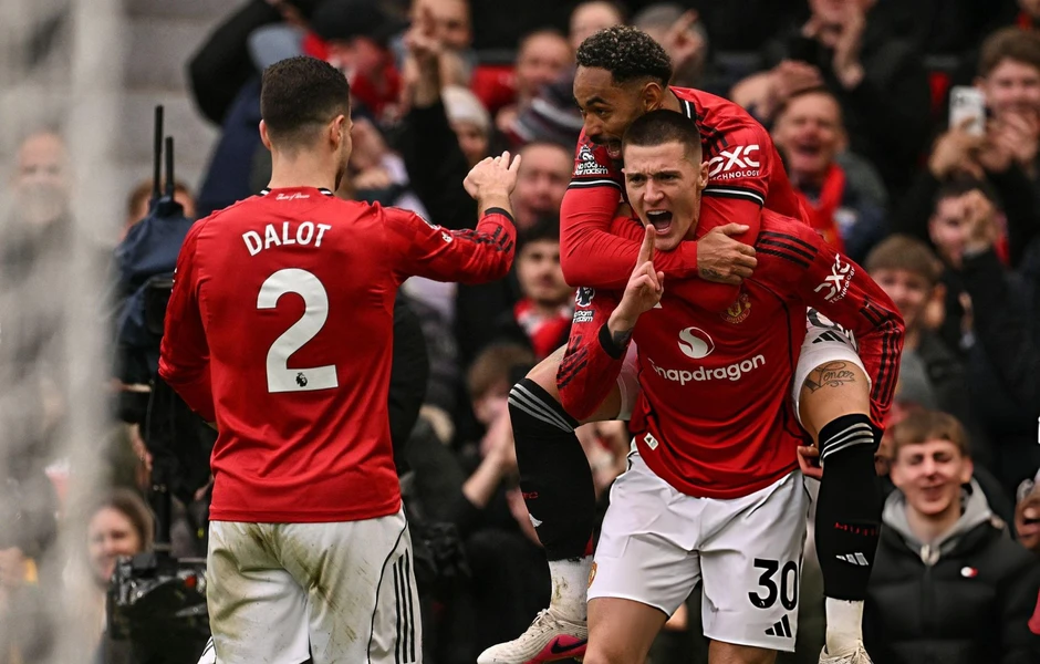 Kịch bản Man Utd đoạt vé dự Champions League trong tháng 4 Kịch bản Man Utd đoạt vé dự Champions League trong tháng 4