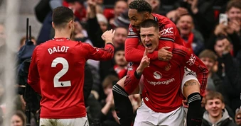Kịch bản Man Utd đoạt vé dự Champions League trong tháng 4