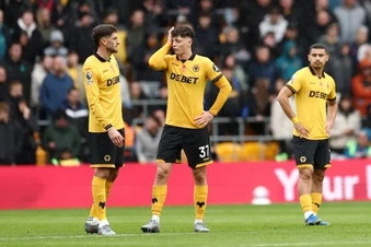 Kịch bản tồi tệ đẩy Wolves rớt hạng ngay cuối tuần này