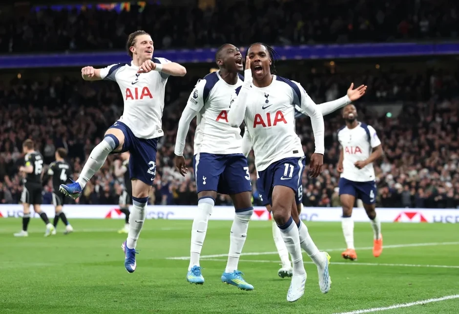 Kịch bản trụ hạng Ngoại hạng Anh của Tottenham và West Ham Kịch bản trụ hạng Ngoại hạng Anh của Tottenham và West Ham