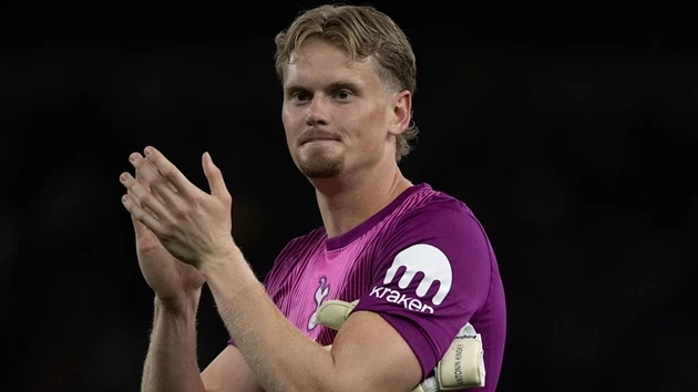 Kinsky từ bóng tối Madrid đến ánh sáng cứu rỗi Tottenham Kinsky từ bóng tối Madrid đến ánh sáng cứu rỗi Tottenham
