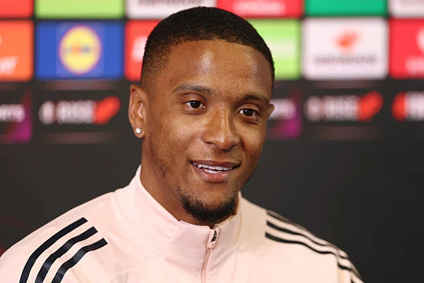 Konsa sẽ mang đến sự an tâm cho hàng phòng ngự Arsenal Konsa sẽ mang đến sự an tâm cho hàng phòng ngự Arsenal