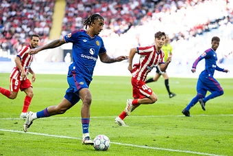 Leny Yoro tự tin Man Utd sẽ vô địch Ngoại hạng Anh