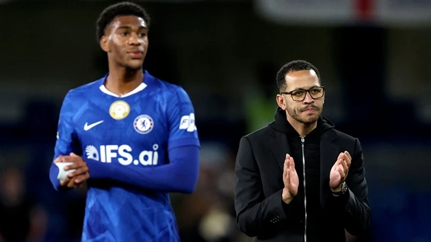 Liam Rosenior đứng áp chót trong lịch sử các HLV Chelsea Liam Rosenior đứng áp chót trong lịch sử các HLV Chelsea