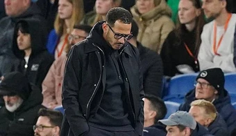Liam Rosenior từ chối bào chữa cho thất bại thảm hại của Chelsea