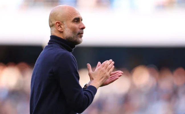 Lịch thi đấu ủng hộ Arsenal hay Man City vô địch?