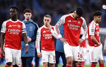 Liệu Arsenal có lặp lại kịch bản trắng tay vào cuối mùa?