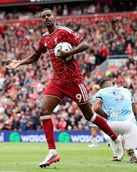Liverpool đá 2 trận, lộ ra 3 vấn đề