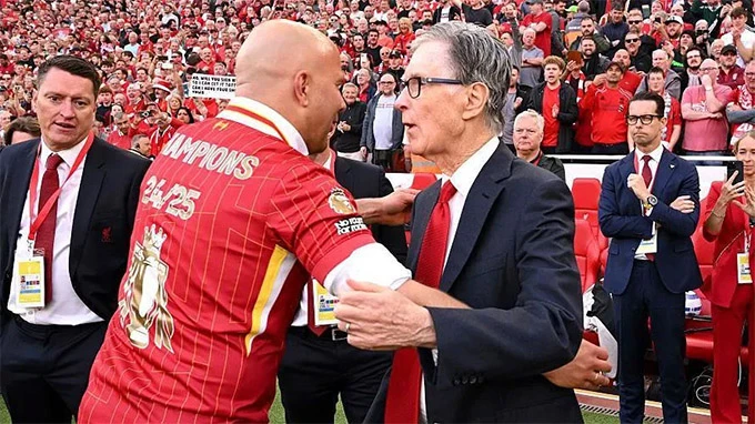 Liverpool, giữ lại Arne Slot mới là thượng sách! Liverpool, giữ lại Arne Slot mới là thượng sách!