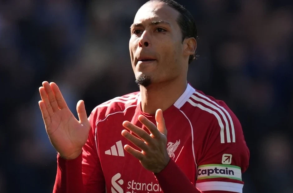 Liverpool ngã ngựa, MU vững vàng trong top 4 Liverpool ngã ngựa, MU vững vàng trong top 4