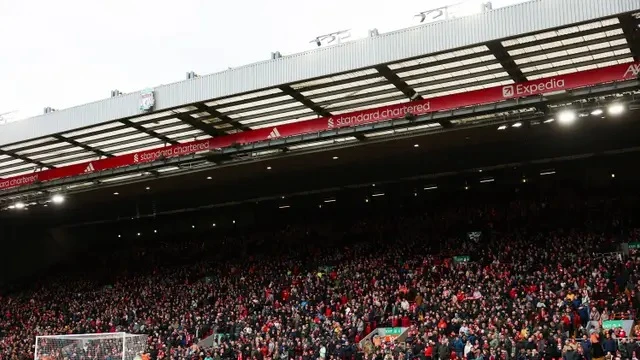 Lý do khán đài The Kop trống trơn cờ quạt ở trận gặp Fulham Lý do khán đài The Kop trống trơn cờ quạt ở trận gặp Fulham