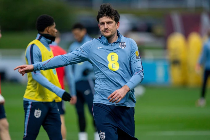 Maguire cảm ơn Carrick vì giúp anh trở lại ĐT Anh