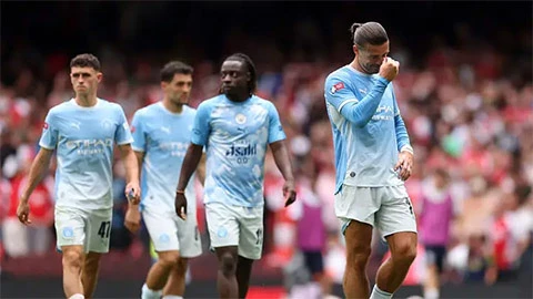Man City có liều lĩnh với màn 'thay máu' vội vã? Man City có liều lĩnh với màn 'thay máu' vội vã?