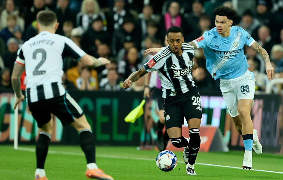 Man City ngược dòng hạ Newcastle, vào tứ kết FA Cup Man City ngược dòng hạ Newcastle, vào tứ kết FA Cup