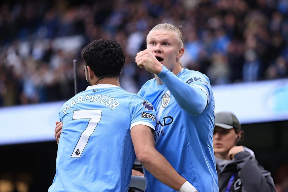 Man City thắng đậm Brentford, tiếp tục gây áp lực lên Arsenal Man City thắng đậm Brentford, tiếp tục gây áp lực lên Arsenal